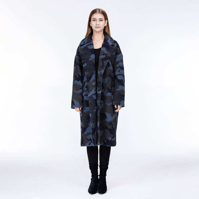 Woollen coat camouflage jacquard